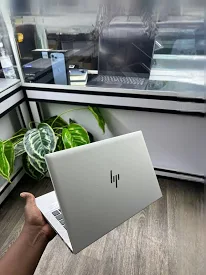 HP 830 G7 I5 8GB/256GB